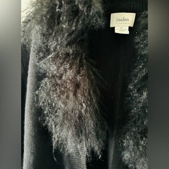 Neiman Marcus 100% Cashmere Curly Lamb Fur-Trim Cardigan | Pristine | Size XL - Picture 11 of 14